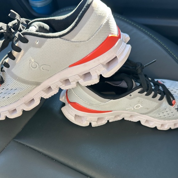 On Running Sneakers in Light Gray with Black and Orange - Picture 3 of 3